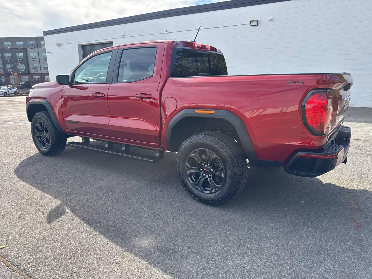 2025 GMC Canyon