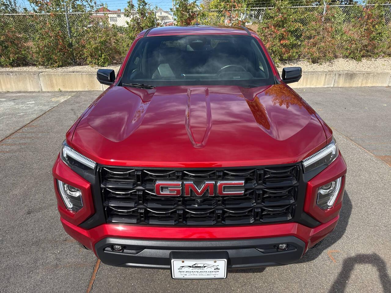 2025 GMC Canyon
