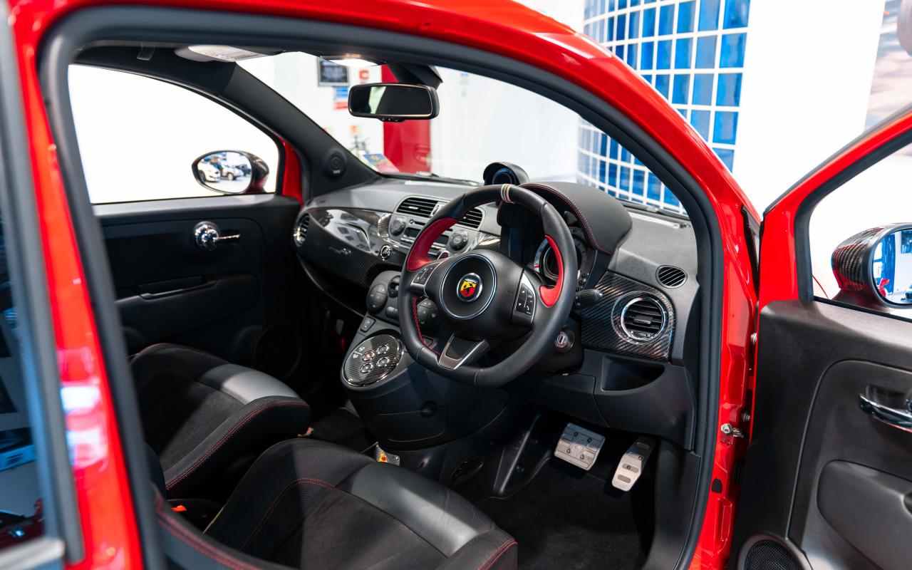 2010 Abarth 695 Tributo Ferrari