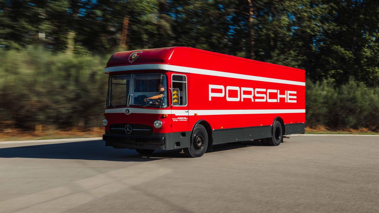 1974 Mercedes - Benz O 317 Porsche Renntransporter Tribute
