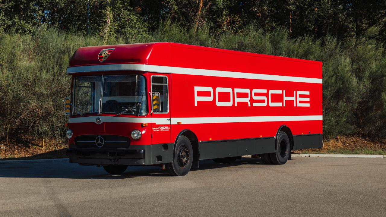 1974 Mercedes - Benz O 317 Porsche Renntransporter Tribute