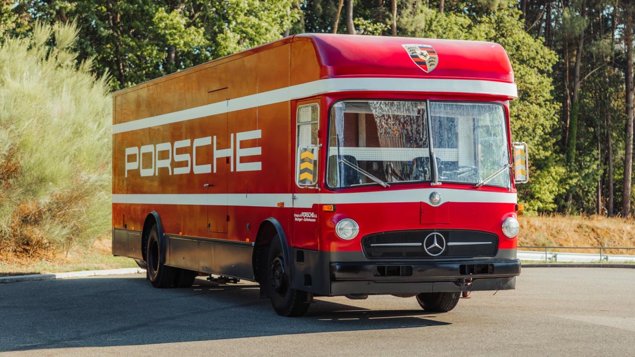 1974 Mercedes - Benz O 317 Porsche Renntransporter Tribute