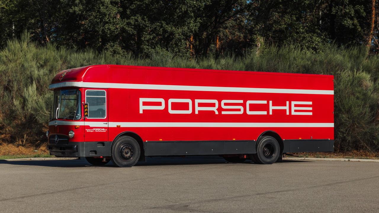 1974 Mercedes - Benz O 317 Porsche Renntransporter Tribute