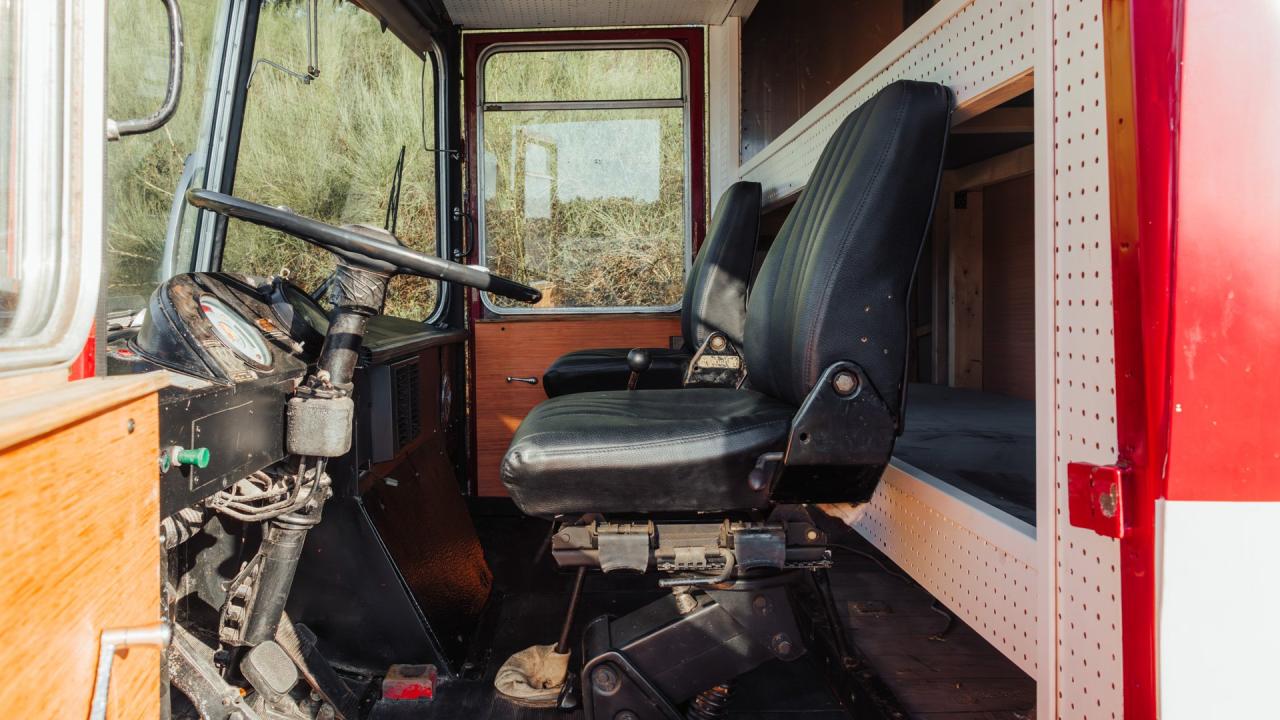 1974 Mercedes - Benz O 317 Porsche Renntransporter Tribute