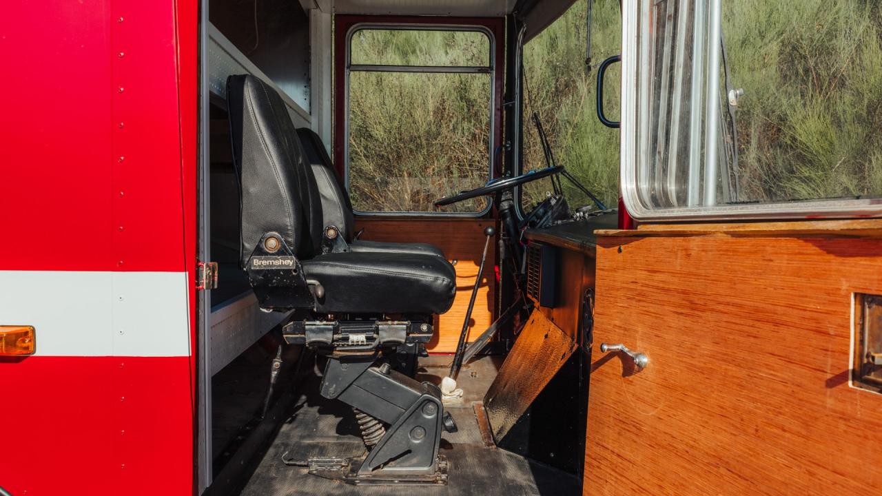 1974 Mercedes - Benz O 317 Porsche Renntransporter Tribute