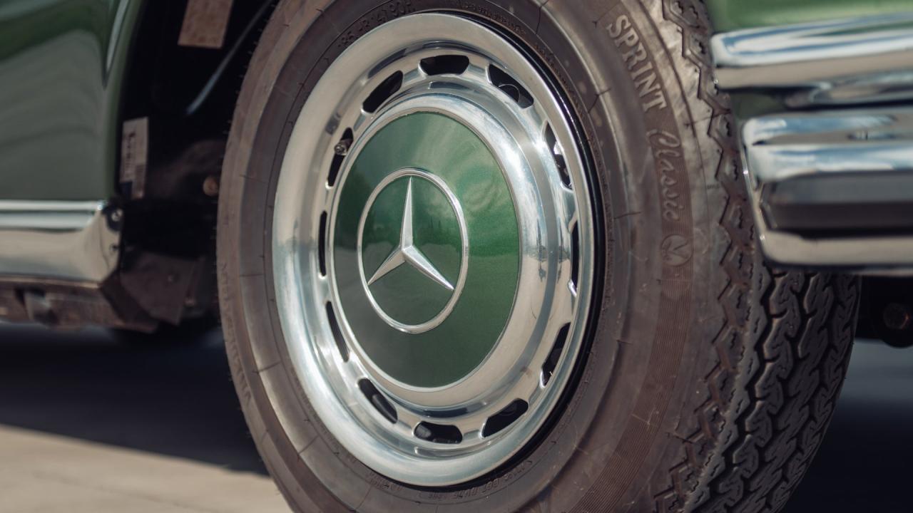 1971 Mercedes - Benz 280 SE 3.5 Coup&eacute;