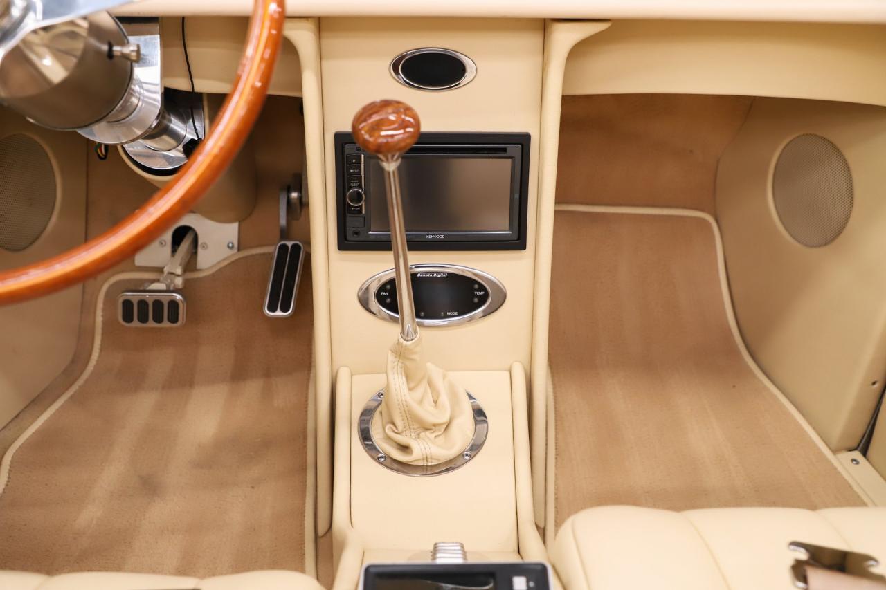1937 Ford Cabriolet