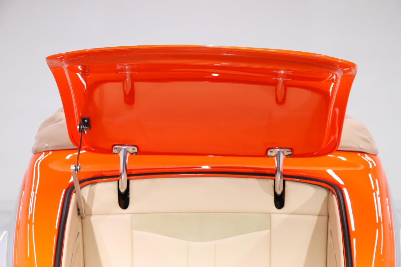 1937 Ford Cabriolet