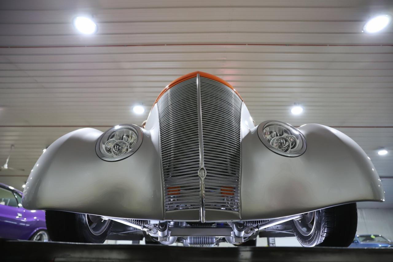 1937 Ford Cabriolet