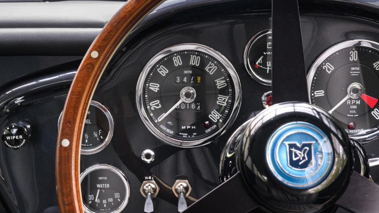 2020 Aston Martin DB5 Goldfinger Edition