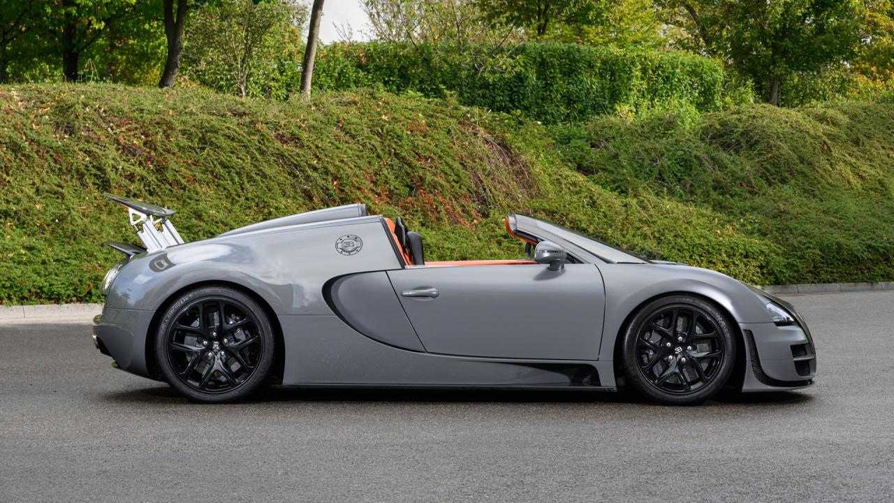 2012 Bugatti Veyron 16.4 Grand Sport Vitesse ex-Geneva Motorshow 2012
