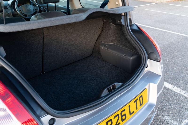 2005 Renault MEGANE