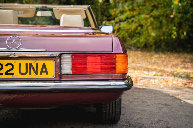1985 Mercedes - Benz 380SL