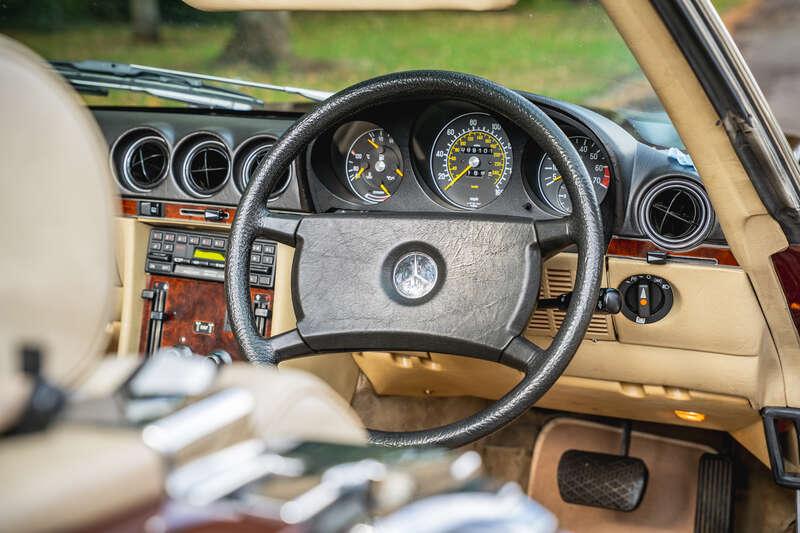 1985 Mercedes - Benz 380SL