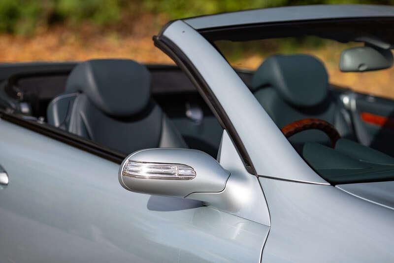 2003 Mercedes - Benz SL500