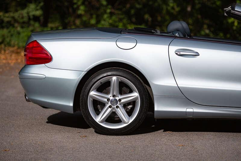 2003 Mercedes - Benz SL500
