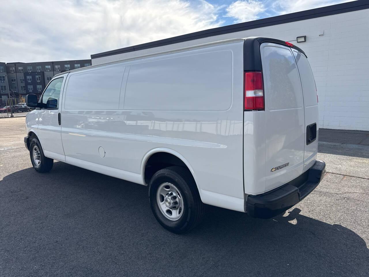 2022 Chevrolet Express