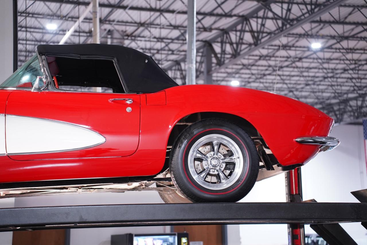 1961 Chevrolet Corvette Convertible