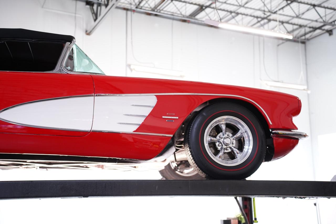 1961 Chevrolet Corvette Convertible