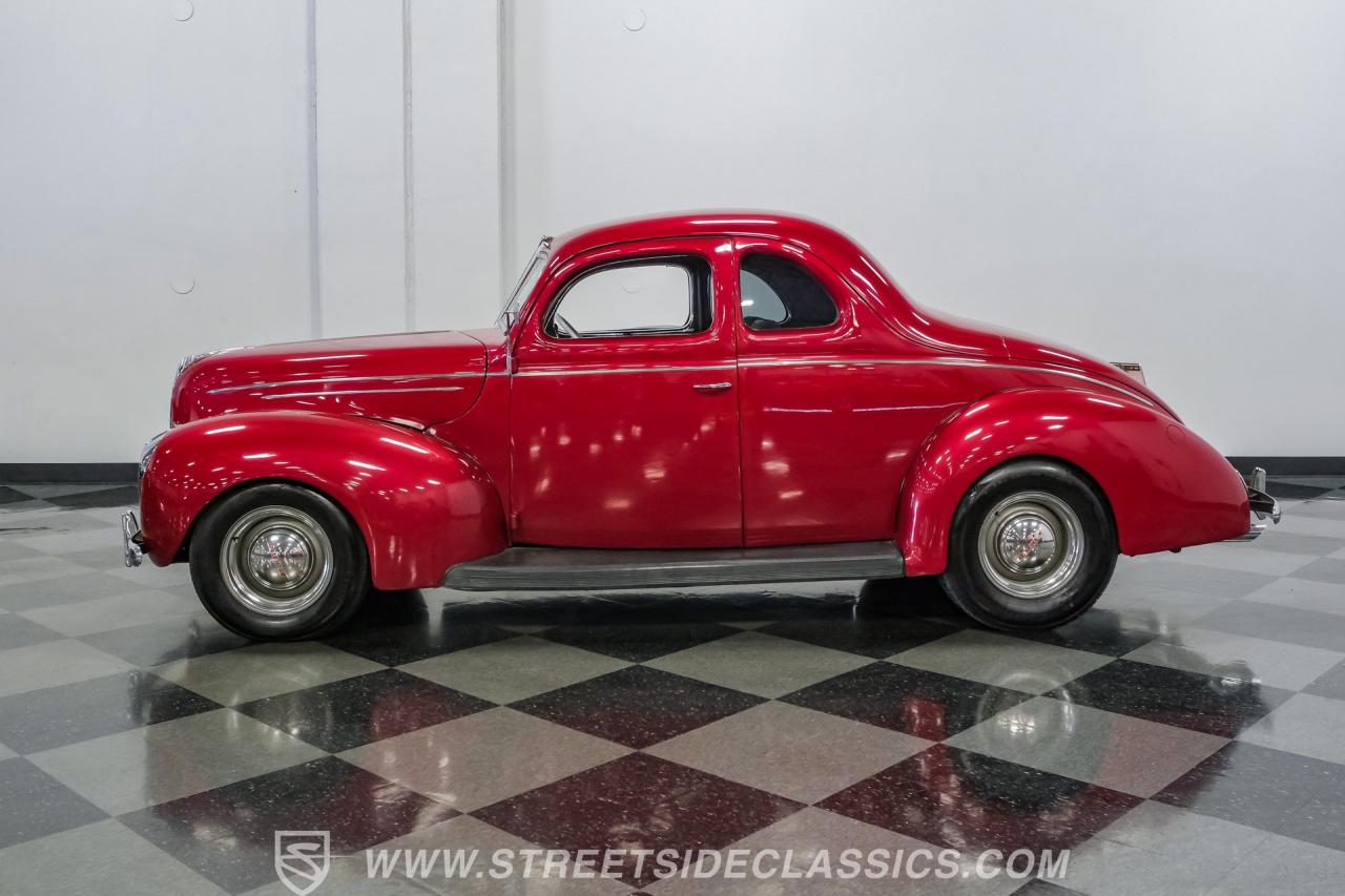 1939 Ford Deluxe Coupe