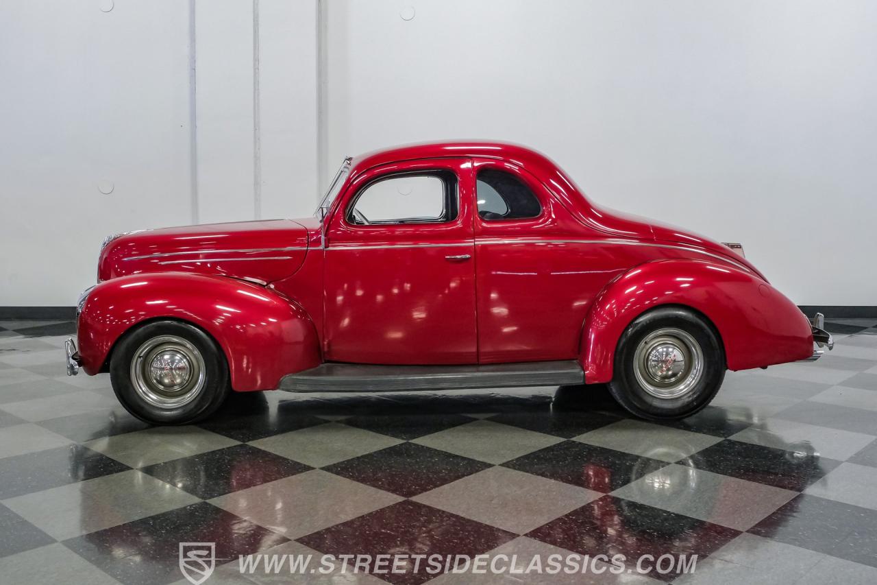 1939 Ford Deluxe Coupe