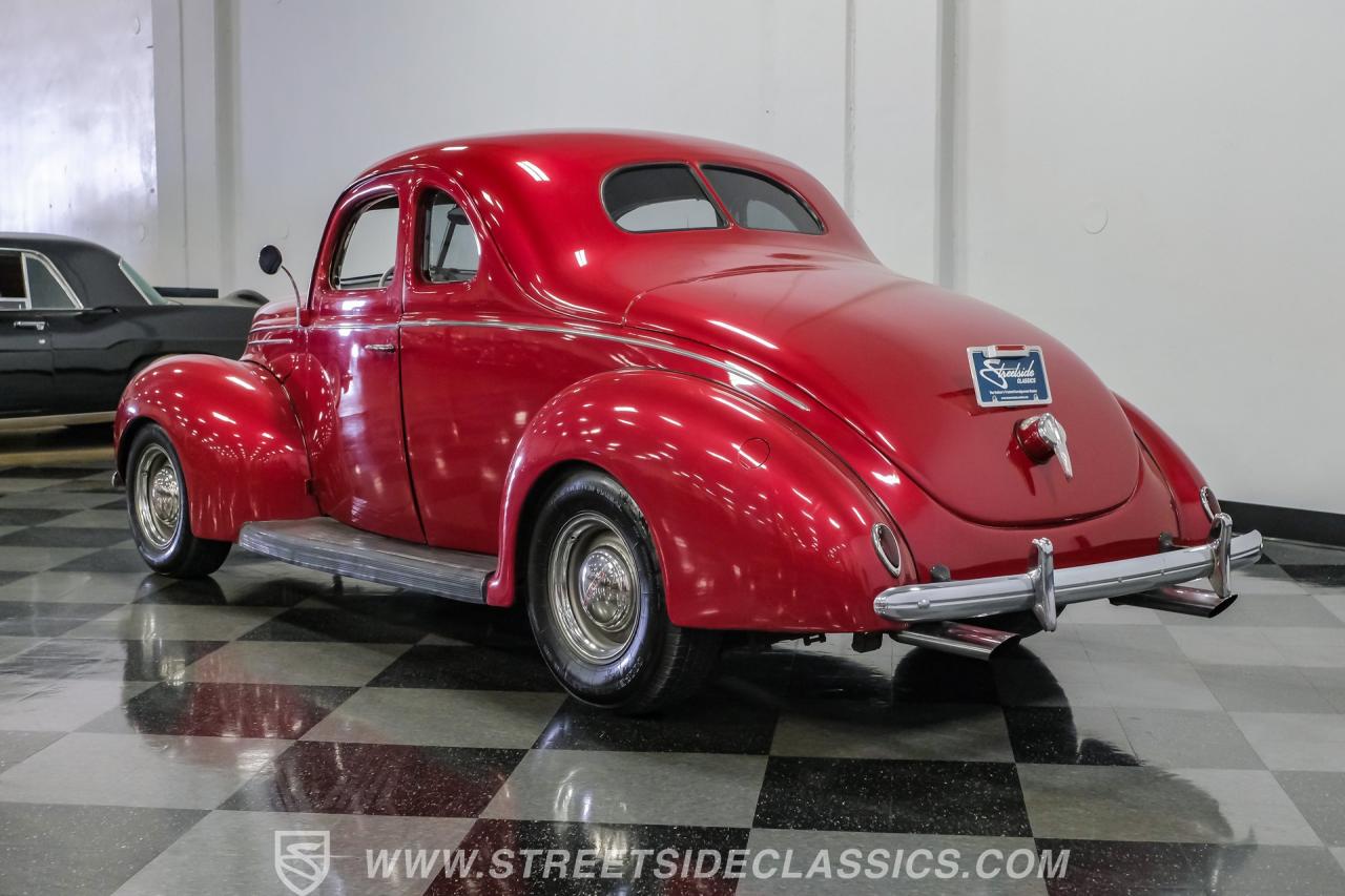 1939 Ford Deluxe Coupe
