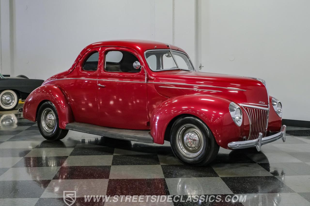 1939 Ford Deluxe Coupe