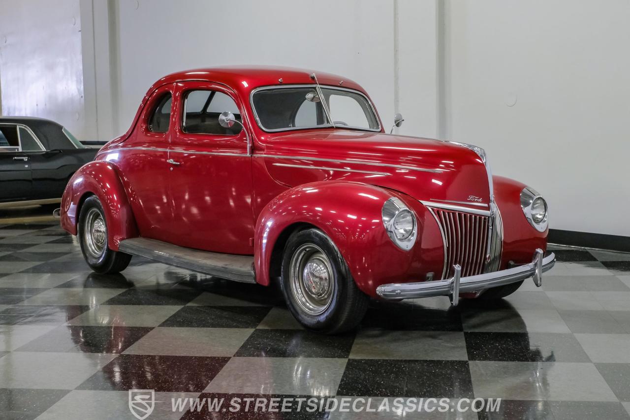 1939 Ford Deluxe Coupe