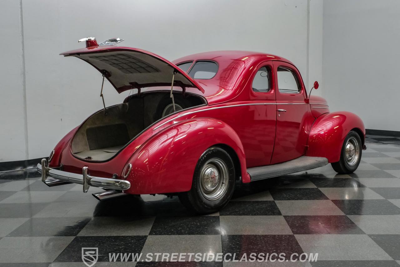 1939 Ford Deluxe Coupe