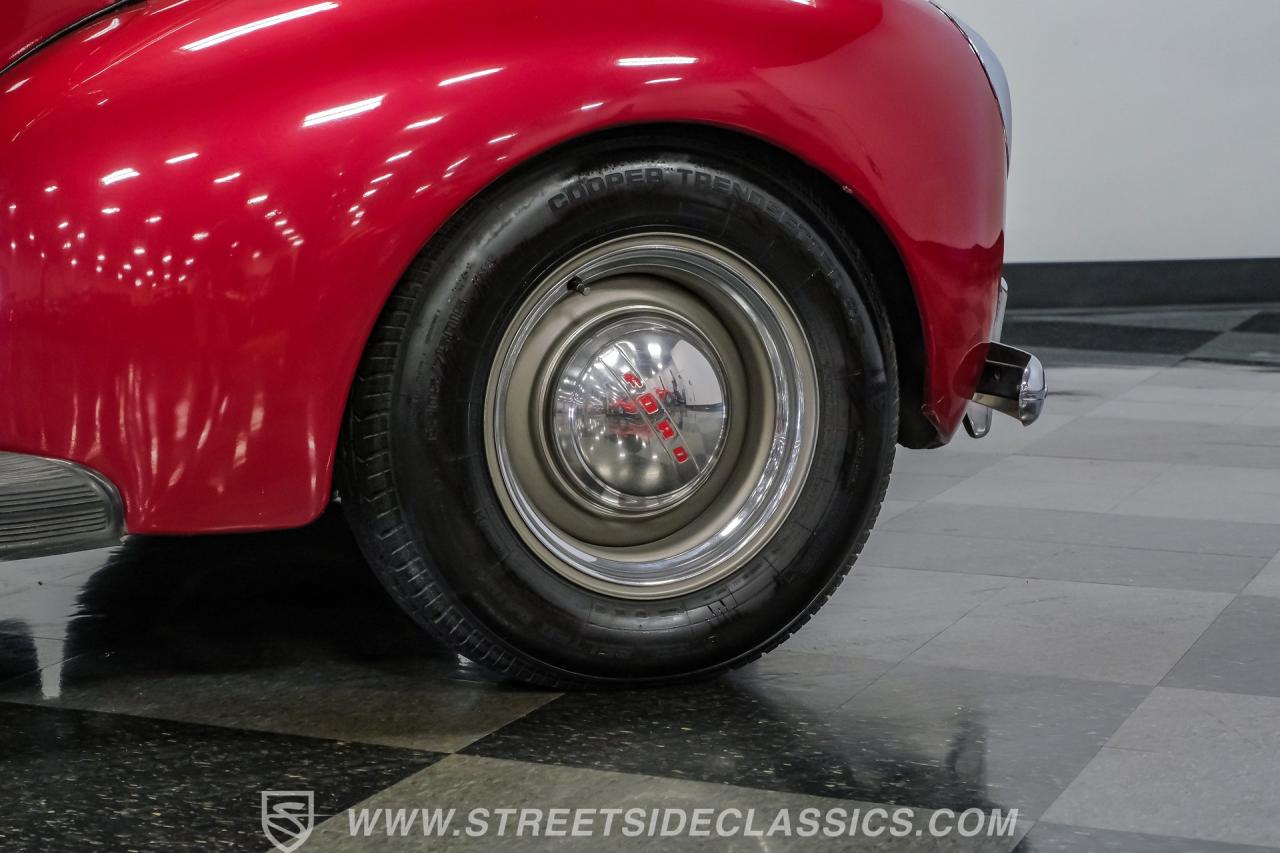 1939 Ford Deluxe Coupe