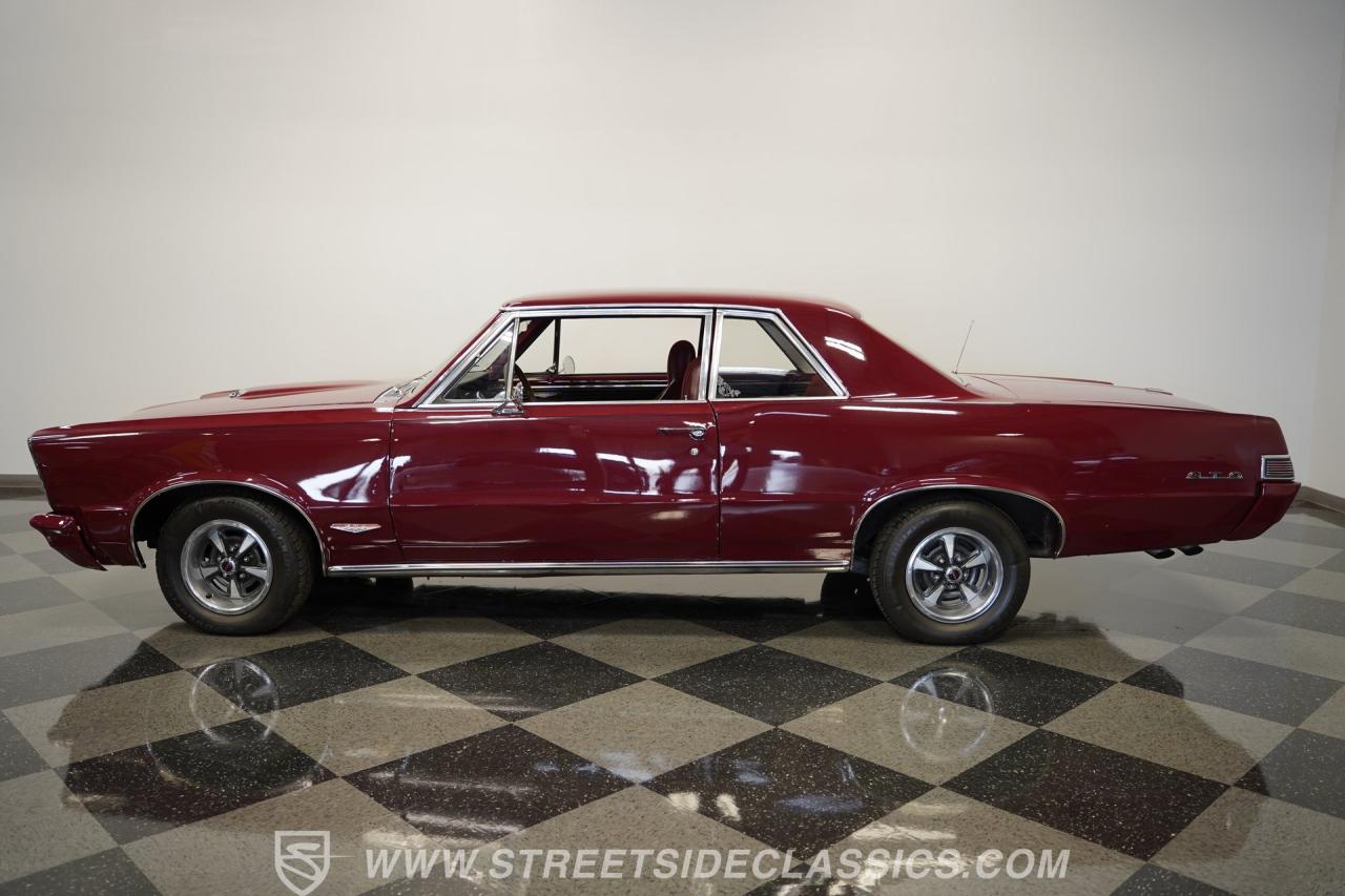 1965 Pontiac LeMans GTO Tribute