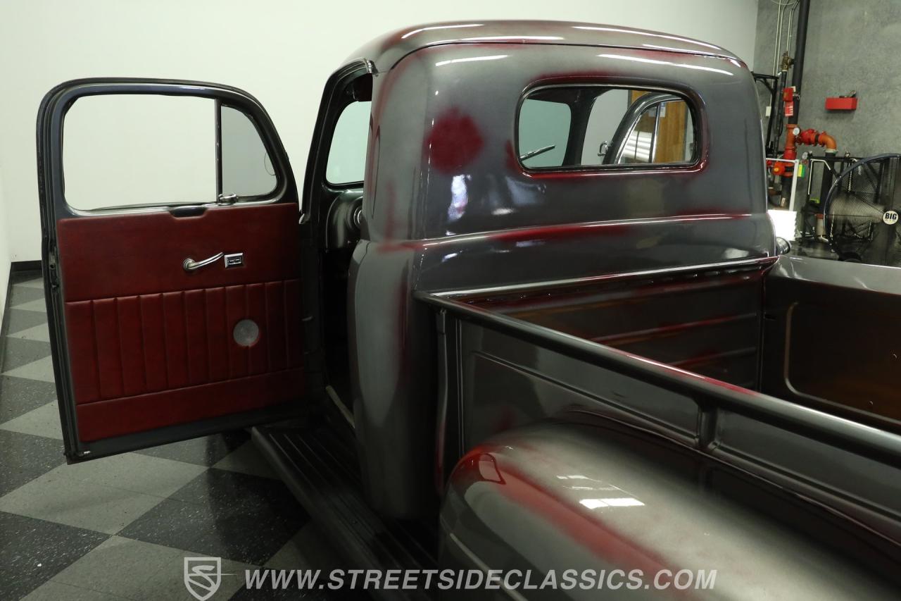 1949 Ford F-1 Restomod