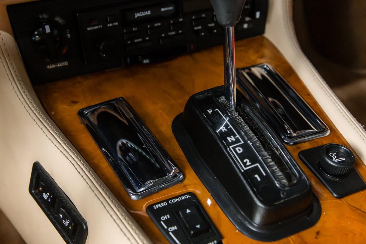 1989 Jaguar 14500 MILE XJS ROUGE EDITION COUPE