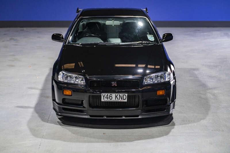 2001 Nissan SKYLINE GT-R