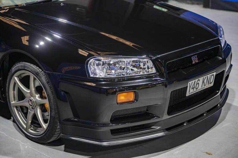 2001 Nissan SKYLINE GT-R