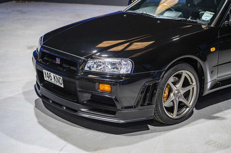 2001 Nissan SKYLINE GT-R