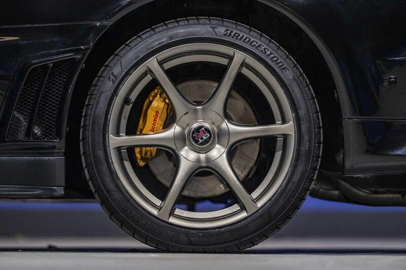 2001 Nissan SKYLINE GT-R
