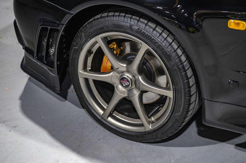 2001 Nissan SKYLINE GT-R
