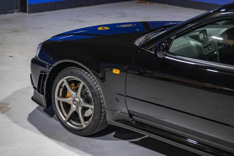 2001 Nissan SKYLINE GT-R