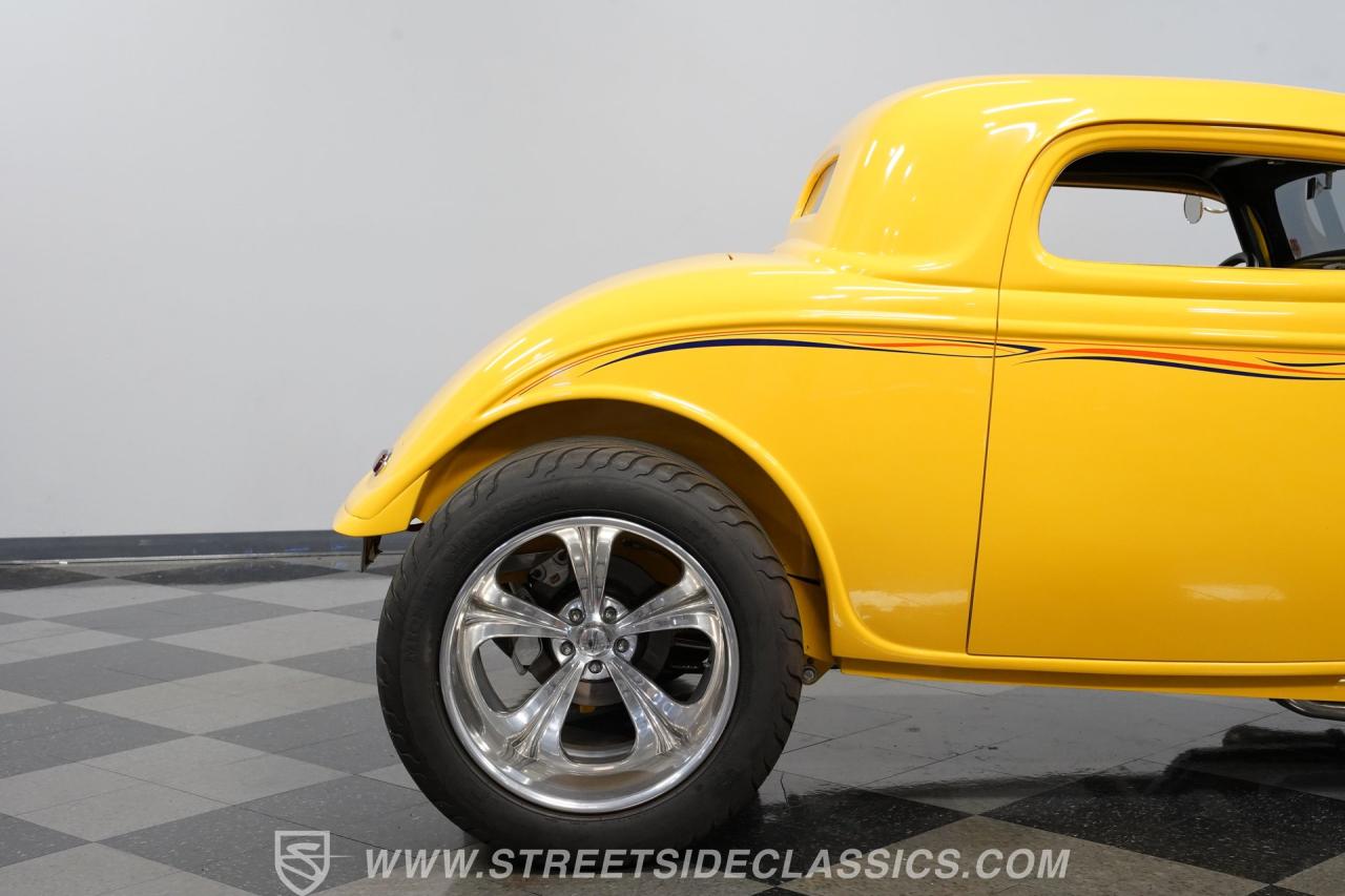 1934 Ford 3-Window Streetrod