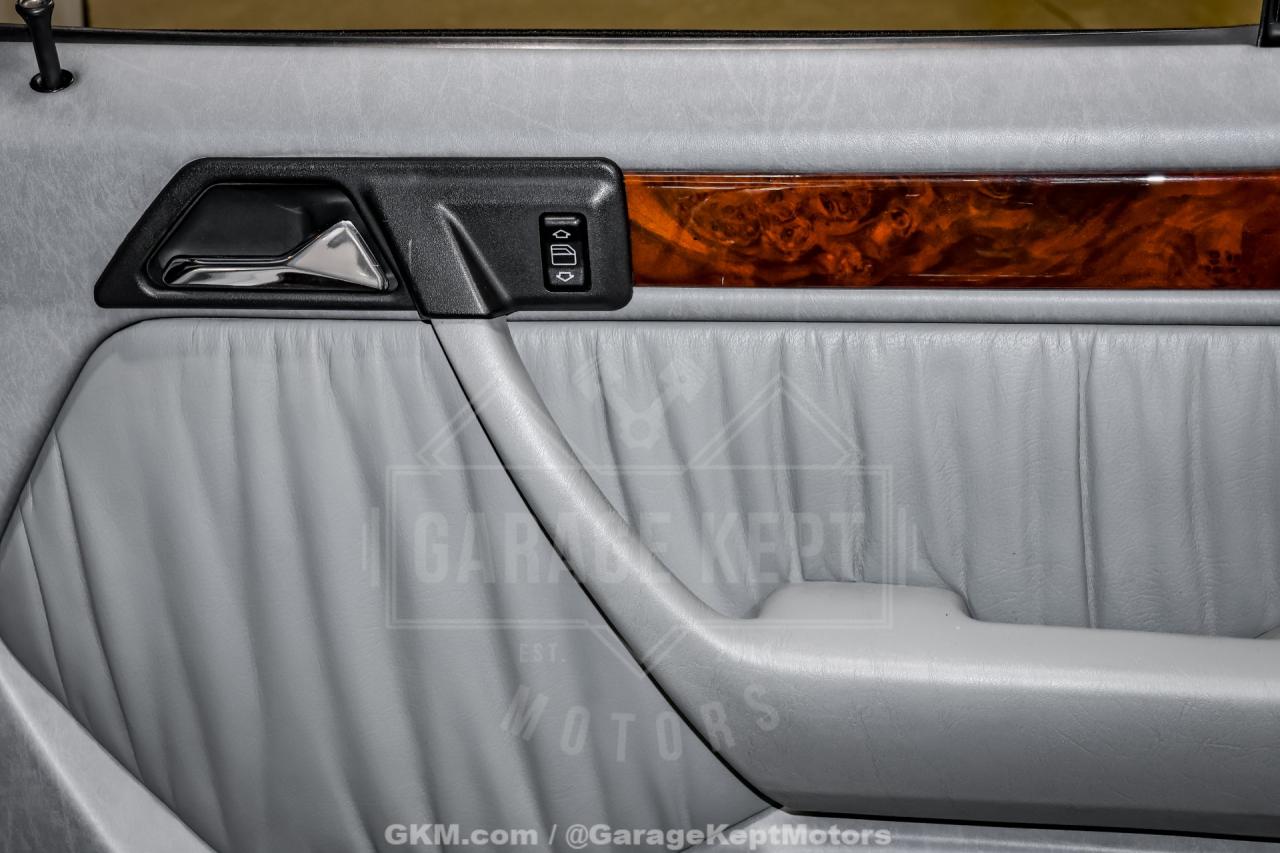 1992 Mercedes - Benz 500-Class