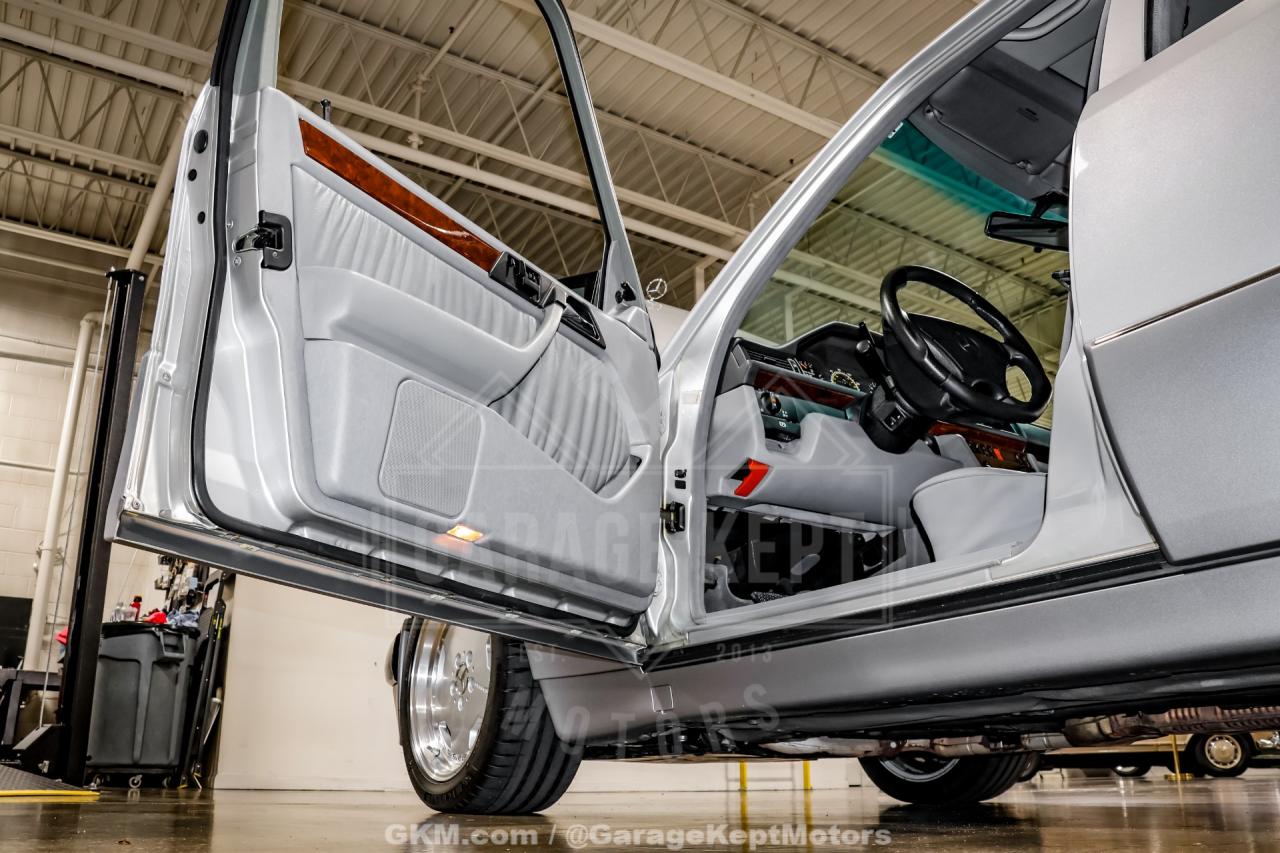1992 Mercedes - Benz 500-Class