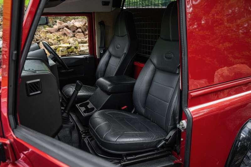 2011 Land Rover Defender 90