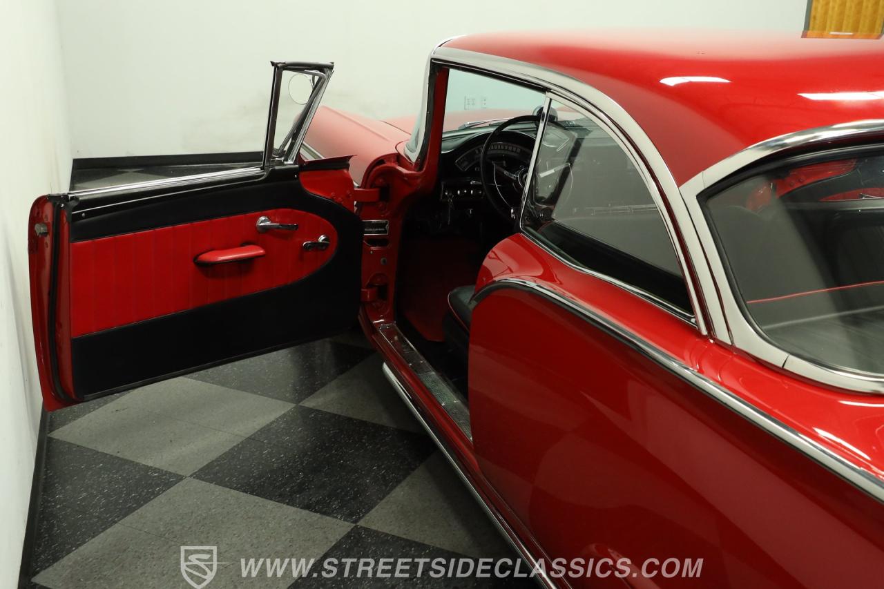 1957 Ford Fairlane 500 Club Victoria