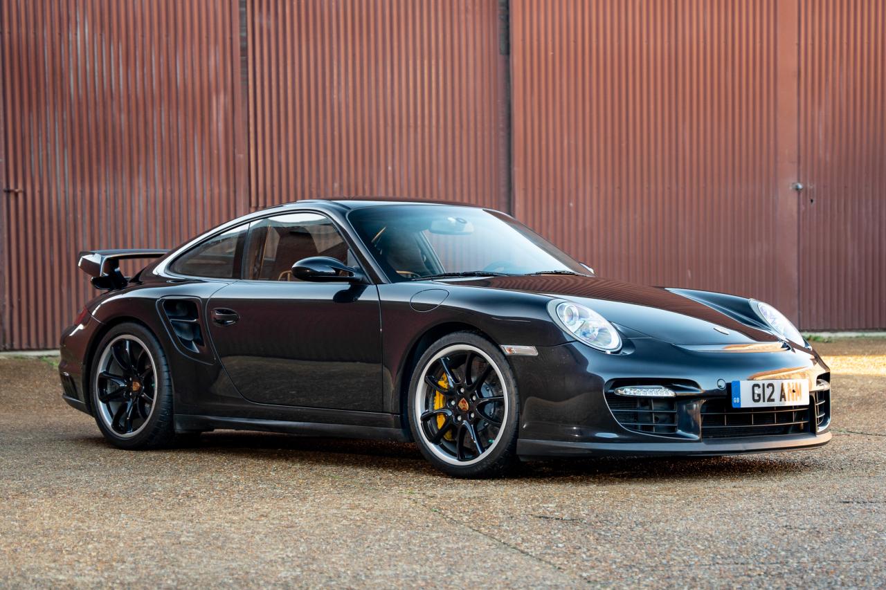 2010 Porsche 911 (997.2) GT2