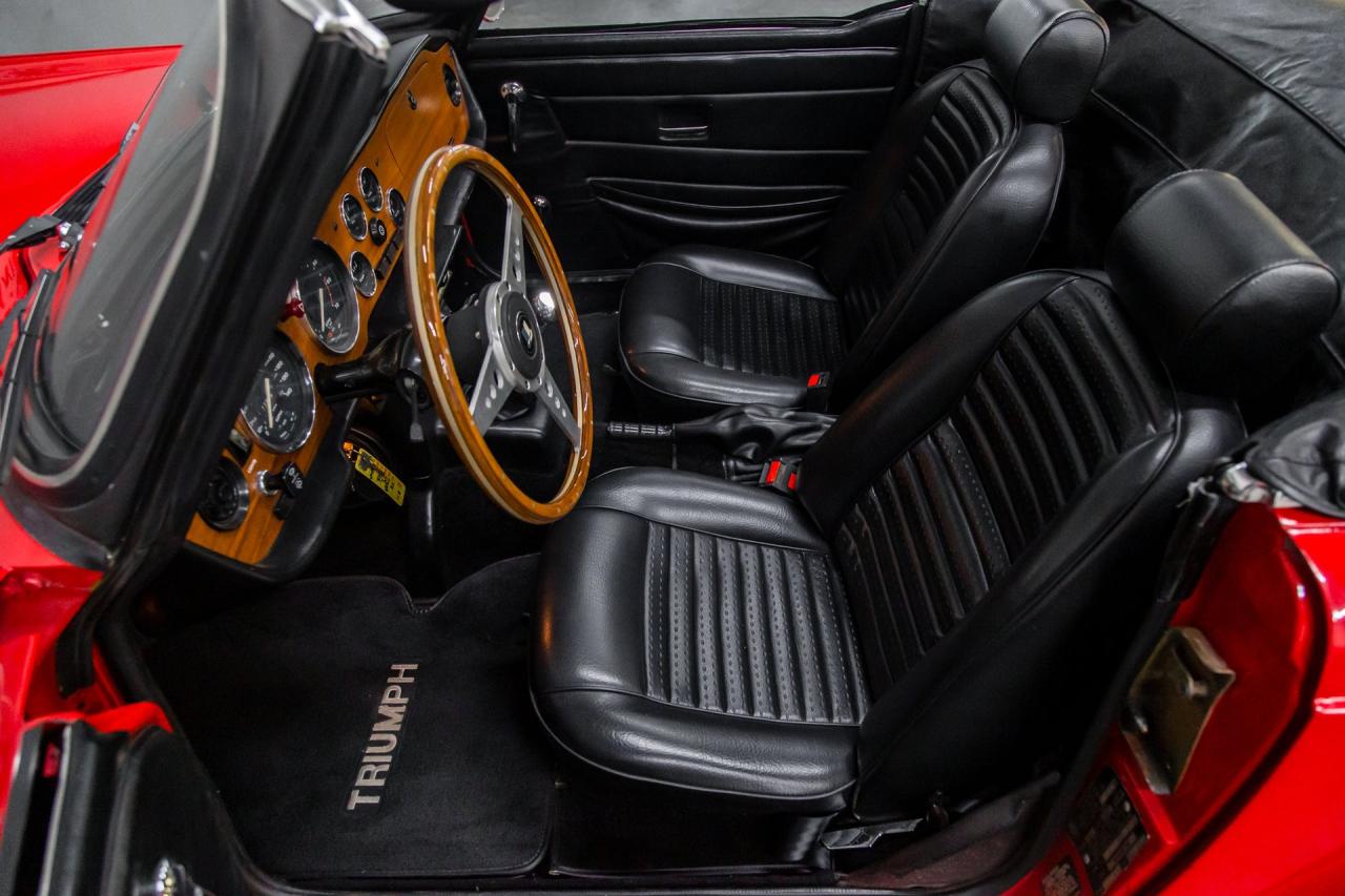 1976 Triumph TR6 upgraded 5 speed