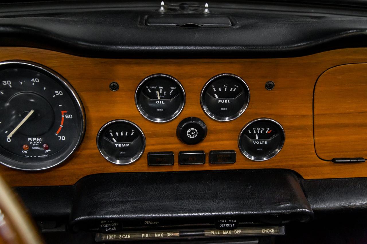 1976 Triumph TR6 upgraded 5 speed