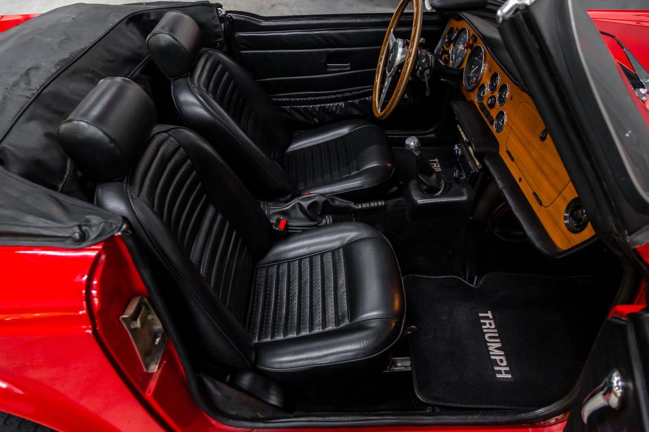 1976 Triumph TR6 upgraded 5 speed