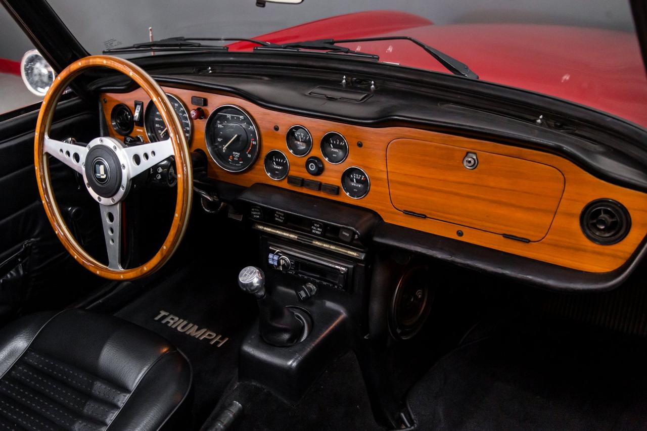 1976 Triumph TR6 upgraded 5 speed