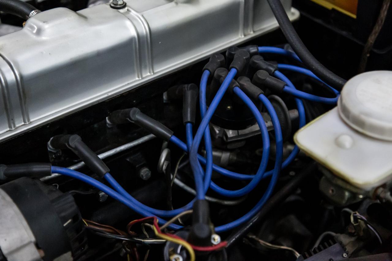 1976 Triumph TR6 upgraded 5 speed